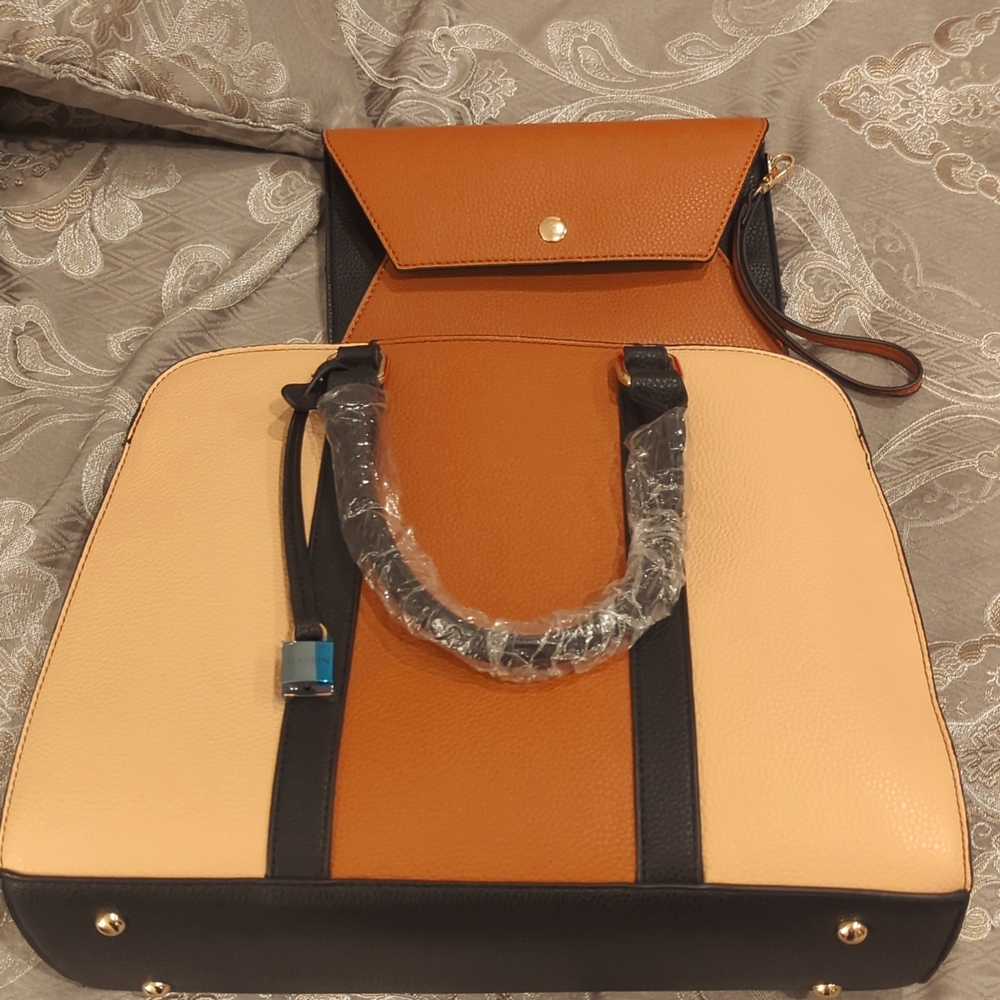 BRAND NEW Dasein large brown & black shoulder bag with mini clutch. 10" x 14"